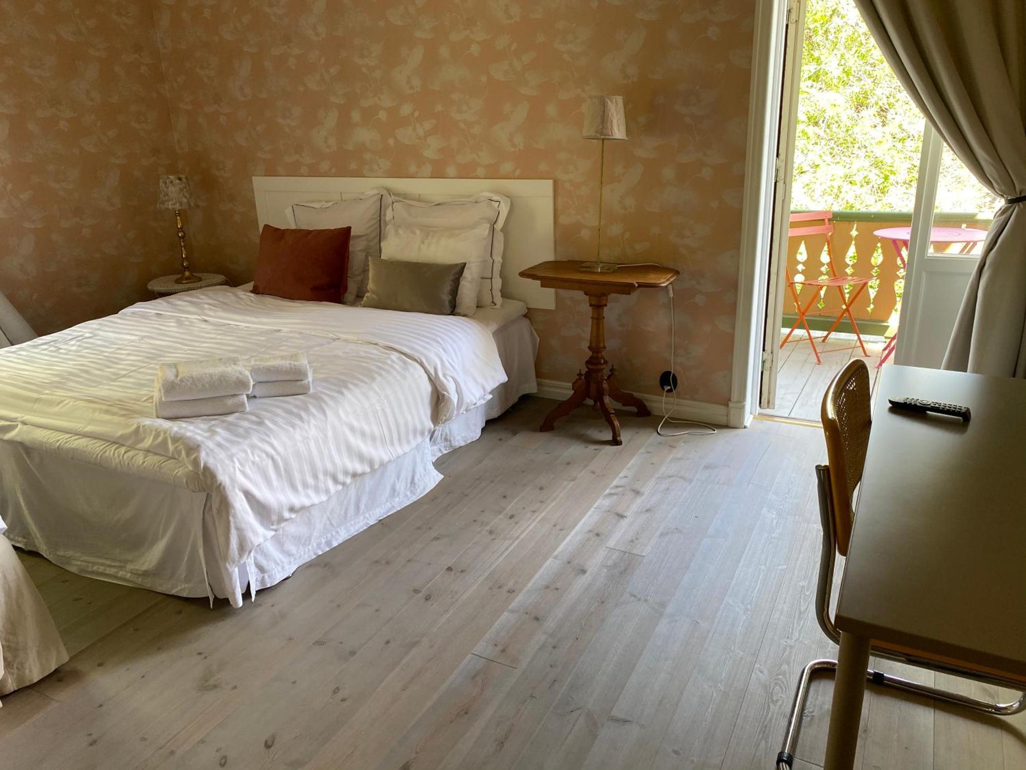 Cafe Mandeltartan B&B Villafloraviola Ronneby Exterior foto
